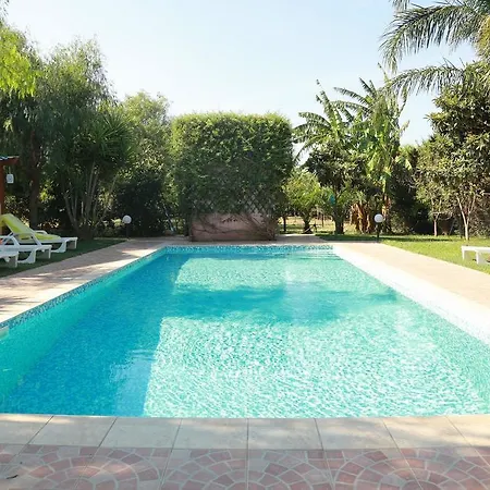 Apani Pool Villas ヴィラ Lu Prema